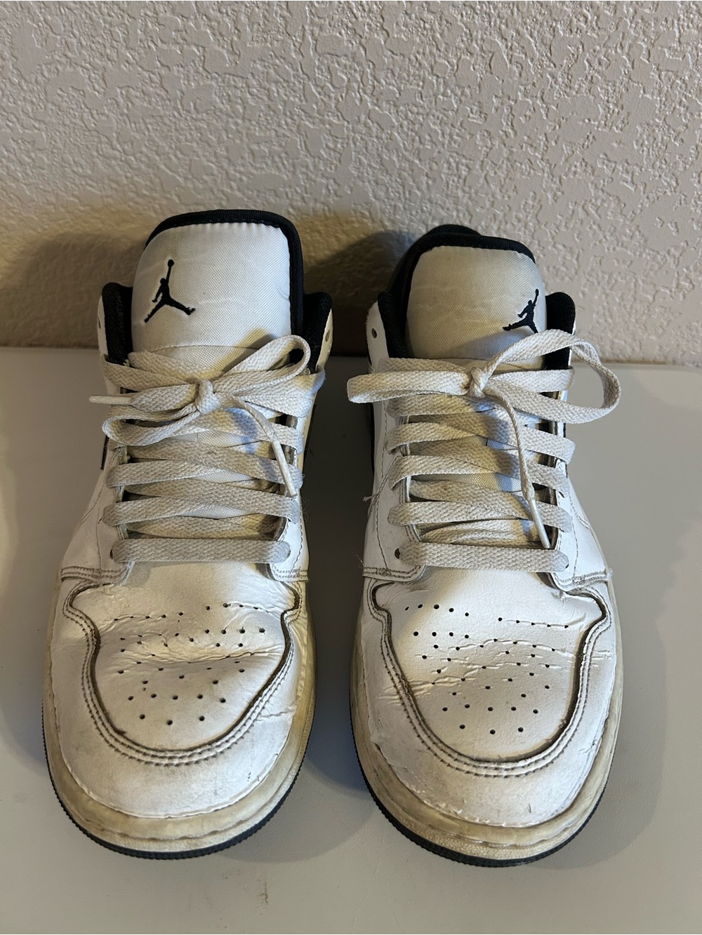 Nike Air Jordan 1 Retro Low White Black 553558-132 sz 10 Men's
